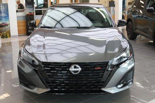 2t Gun Blk Roof 2026 Nissan Altima SR