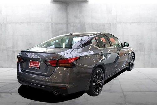 2t Gun Blk Roof 2026 Nissan Altima SR