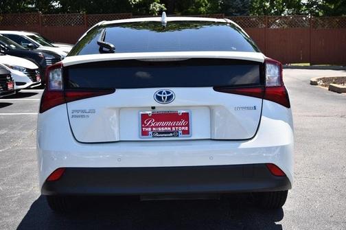 2020 Toyota Prius LE