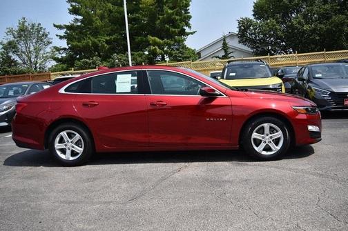 2024 Chevrolet Malibu LT