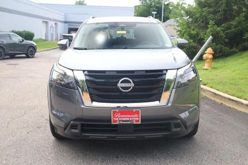 Gun Metallic 2025 Nissan Pathfinder SV