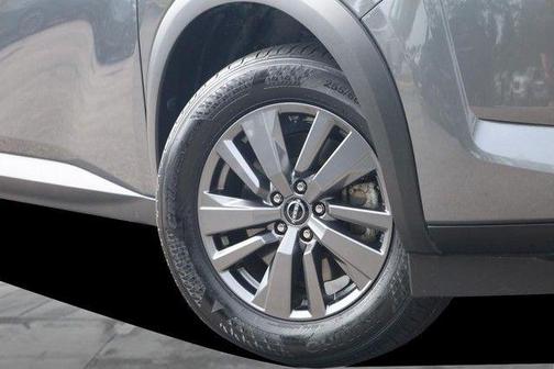 Gun Metallic 2025 Nissan Pathfinder SV