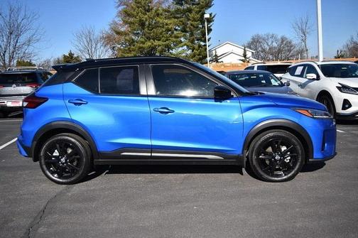 2024 Nissan Kicks SR