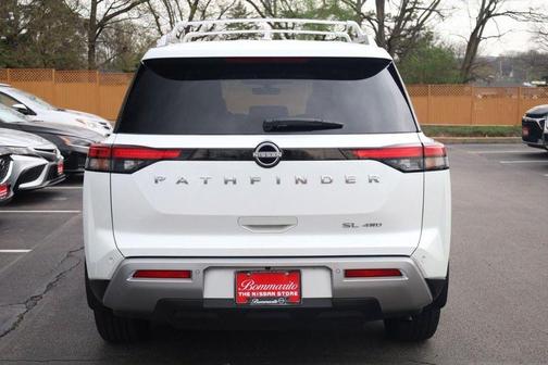 Pearl 2025 Nissan Pathfinder SL