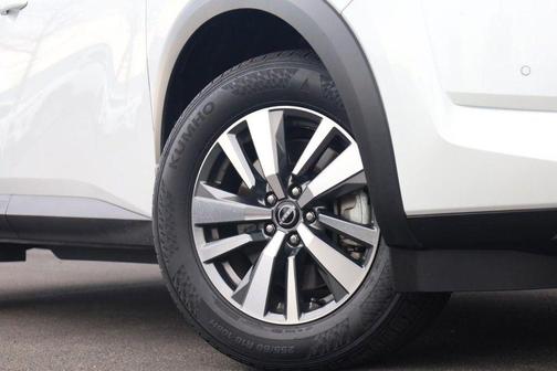 Pearl 2025 Nissan Pathfinder SL