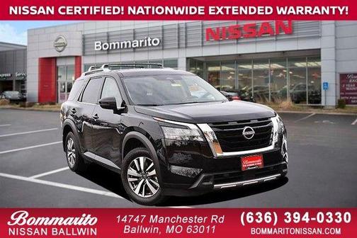 2025 Nissan Pathfinder SL