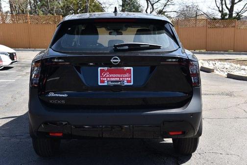 Super Black 2026 Nissan Kicks S