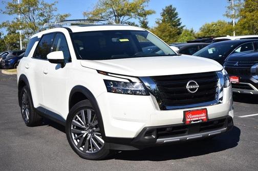 2024 Nissan Pathfinder SL