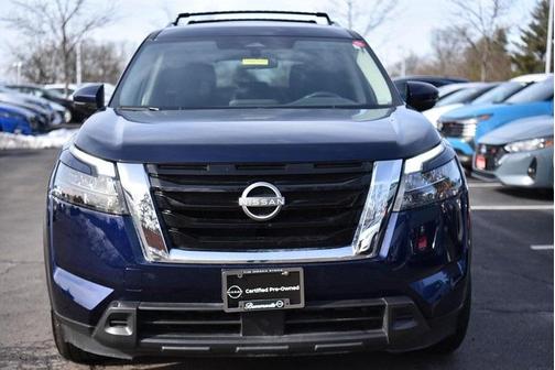 2024 Nissan Pathfinder SV