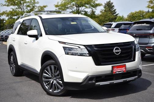 2024 Nissan Pathfinder SL