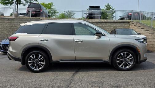 2024 INFINITI QX60 Luxe