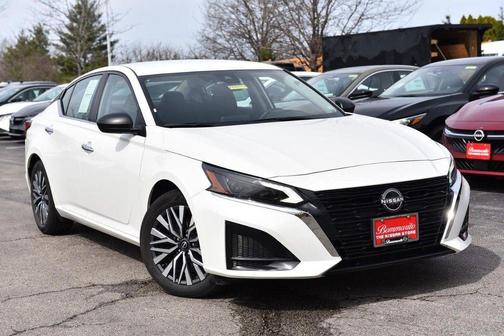 2025 Nissan Altima SV