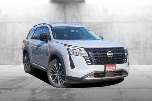Boulder Gray Metallic 2026 Nissan Pathfinder Platinum