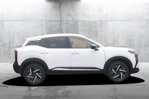 Fresh Powder 2026 Nissan Kicks SV