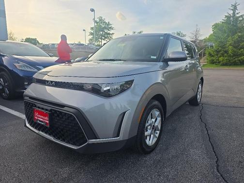 Steel Gray 2025 Kia Soul LX