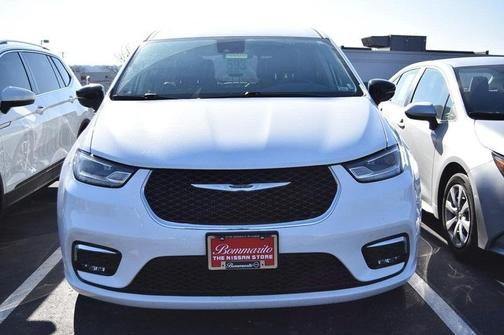 2024 Chrysler Pacifica Hybrid Select