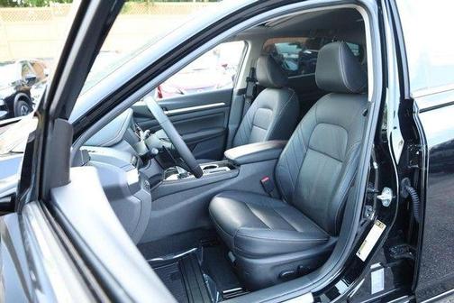 Super Black 2025 Nissan Altima SR