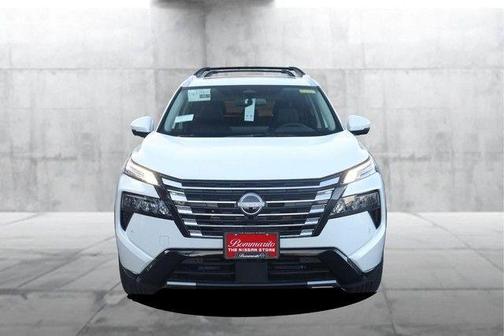 Everest White P 2026 Nissan Rogue Platinum