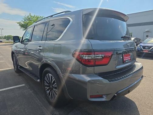 Gun Metallic 2024 Nissan Armada SL