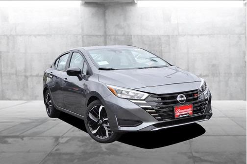 2025 Nissan Versa 1.6 SR