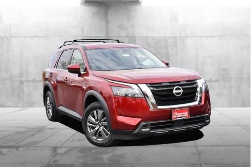 2024 Nissan Pathfinder SV
