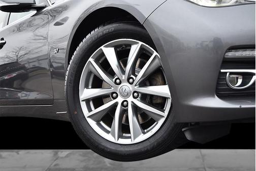 2015 INFINITI Q50 Premium