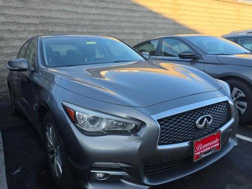 2015 INFINITI Q50 Premium