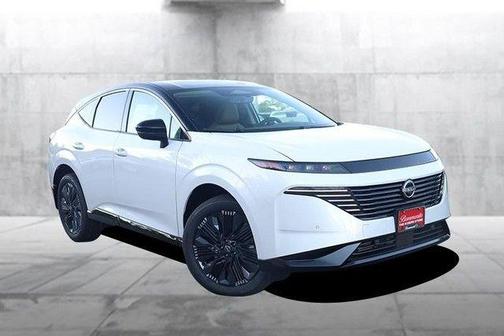 White / Black 2026 Nissan Murano Platinum