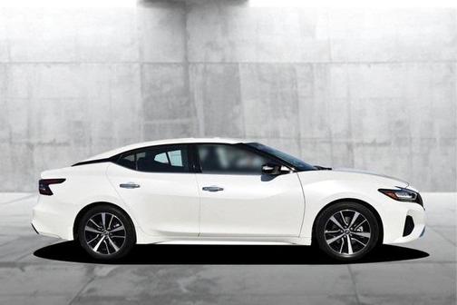 2023 Nissan Maxima SV