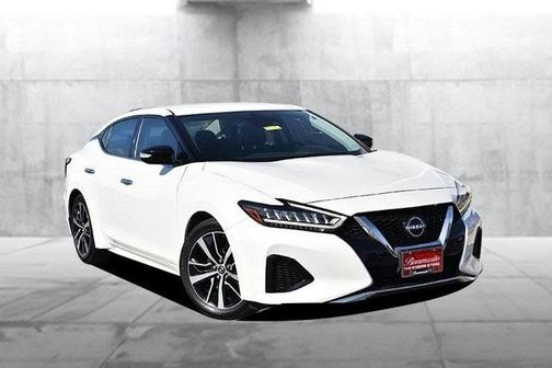2023 Nissan Maxima SV