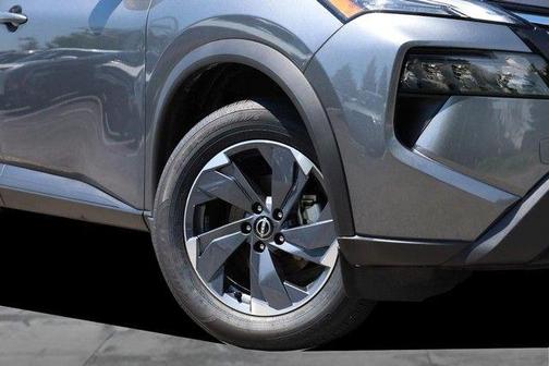 Gun Metallic 2025 Nissan Rogue SV