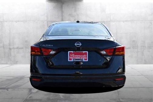 Super Black 2025 Nissan Altima SV