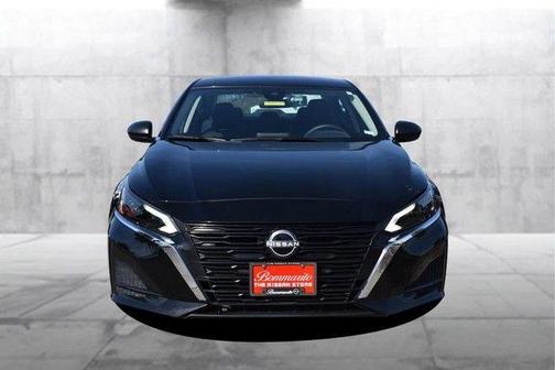 Super Black 2025 Nissan Altima SV