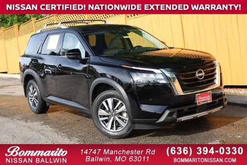 Super Black 2025 Nissan Pathfinder SL