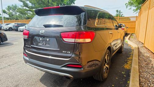 Walnut 2018 Kia Sorento EX