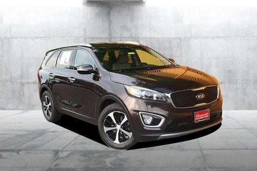 Walnut 2018 Kia Sorento EX