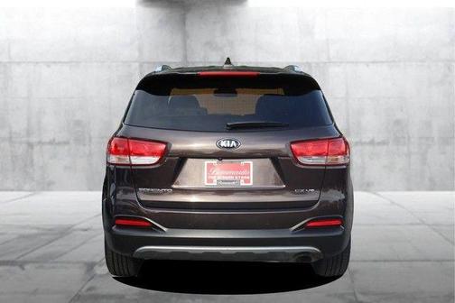 Walnut 2018 Kia Sorento EX