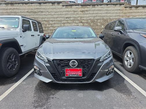 Gun Metallic 2022 Nissan Altima 2.5 SR