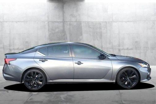 Gun Metallic 2022 Nissan Altima 2.5 SR