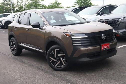 Canyon Bronze M 2026 Nissan Kicks SV
