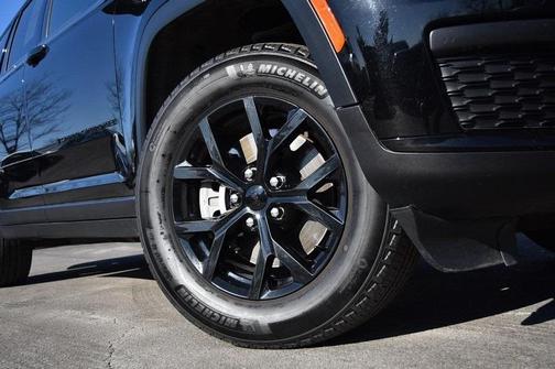 2024 Jeep Grand Cherokee L Laredo