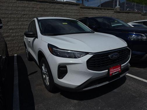 Oxford White 2025 Ford Escape Active