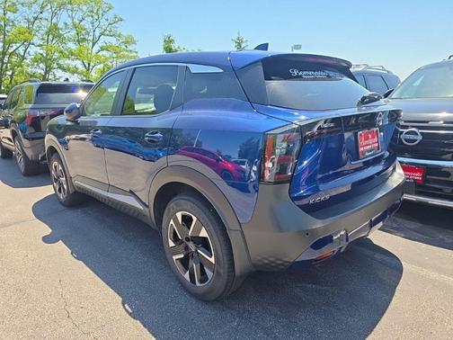 Deep Blue Pearl 2025 Nissan Kicks SV