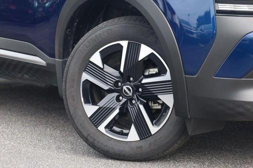Deep Blue Pearl 2025 Nissan Kicks SV
