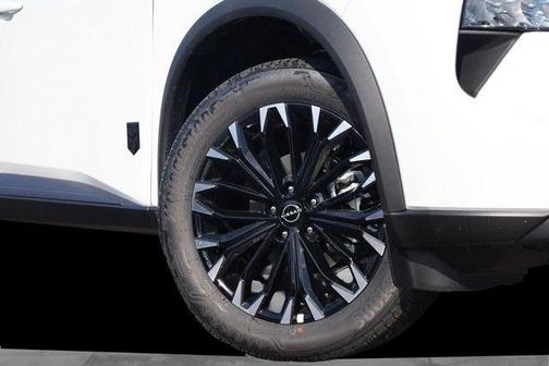 Everest White P 2026 Nissan Rogue Dark Armor