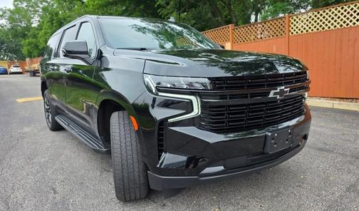 2023 Chevrolet Suburban RST