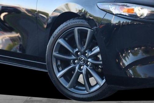 Jet Black Mica 2022 Mazda Mazda3 FWD w/Select Package