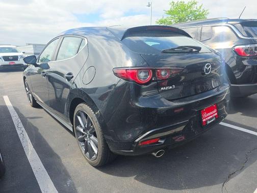 Jet Black Mica 2022 Mazda Mazda3 FWD w/Select Package