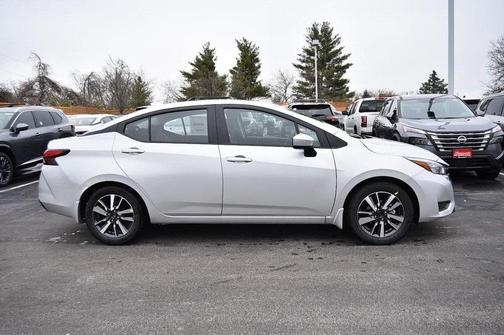 2025 Nissan Versa 1.6 SV