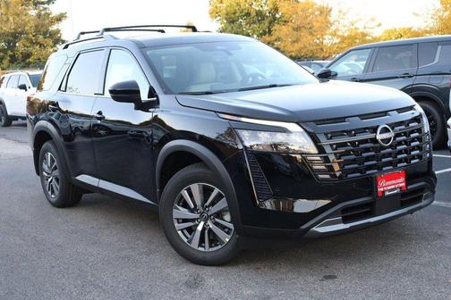 Super Black 2026 Nissan Pathfinder SL